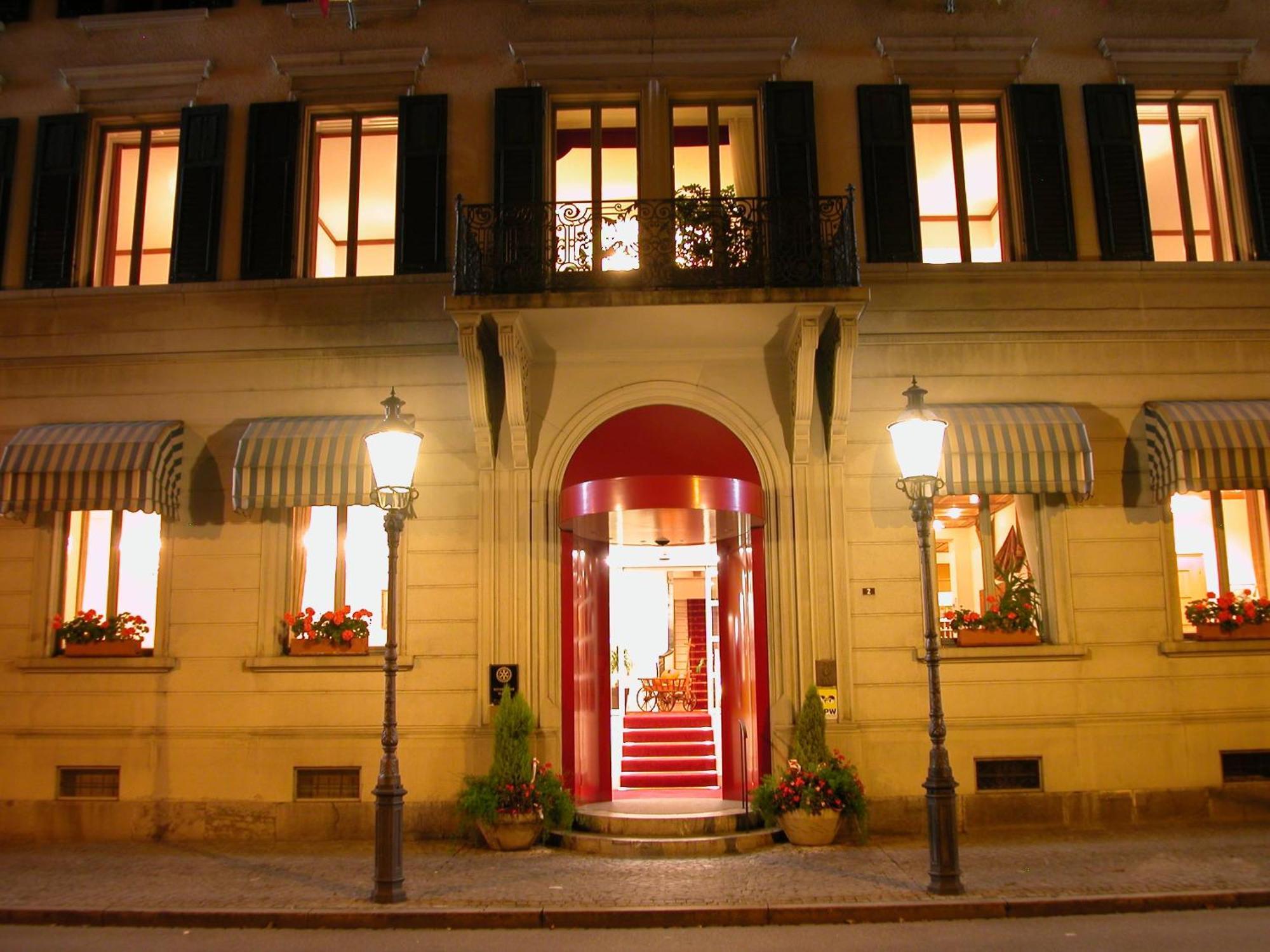 Hotel Post Glarnerhof Гларус Экстерьер фото