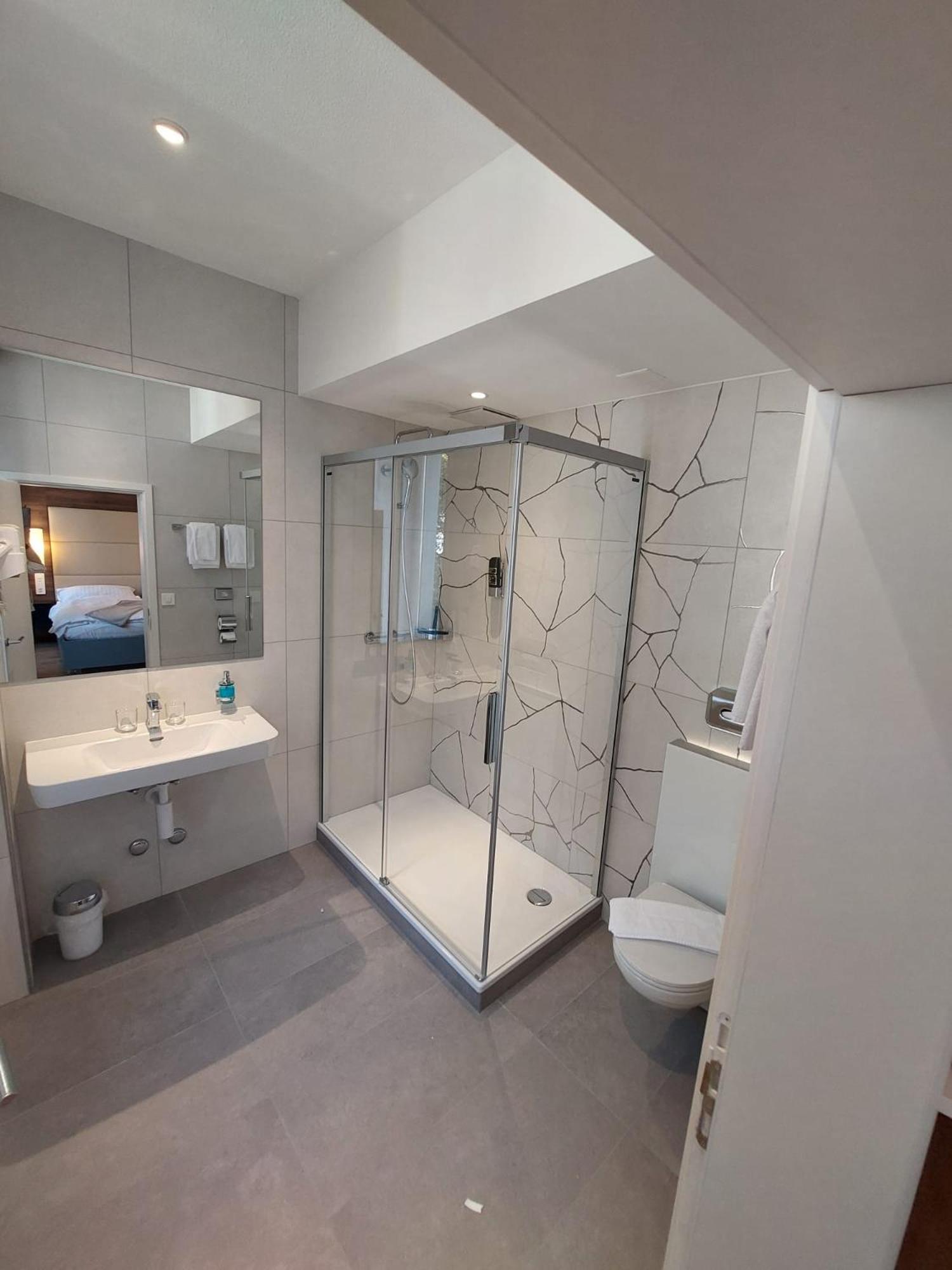 Hotel Post Glarnerhof Гларус Экстерьер фото