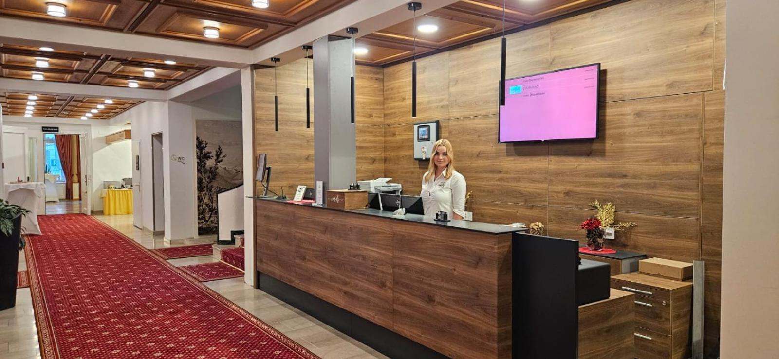 Hotel Post Glarnerhof Гларус Экстерьер фото