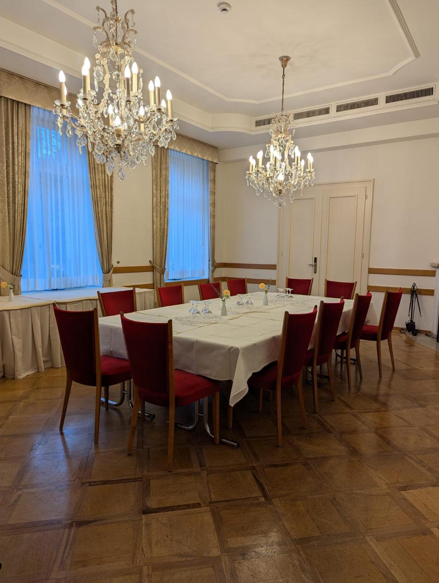 Hotel Post Glarnerhof Гларус Экстерьер фото