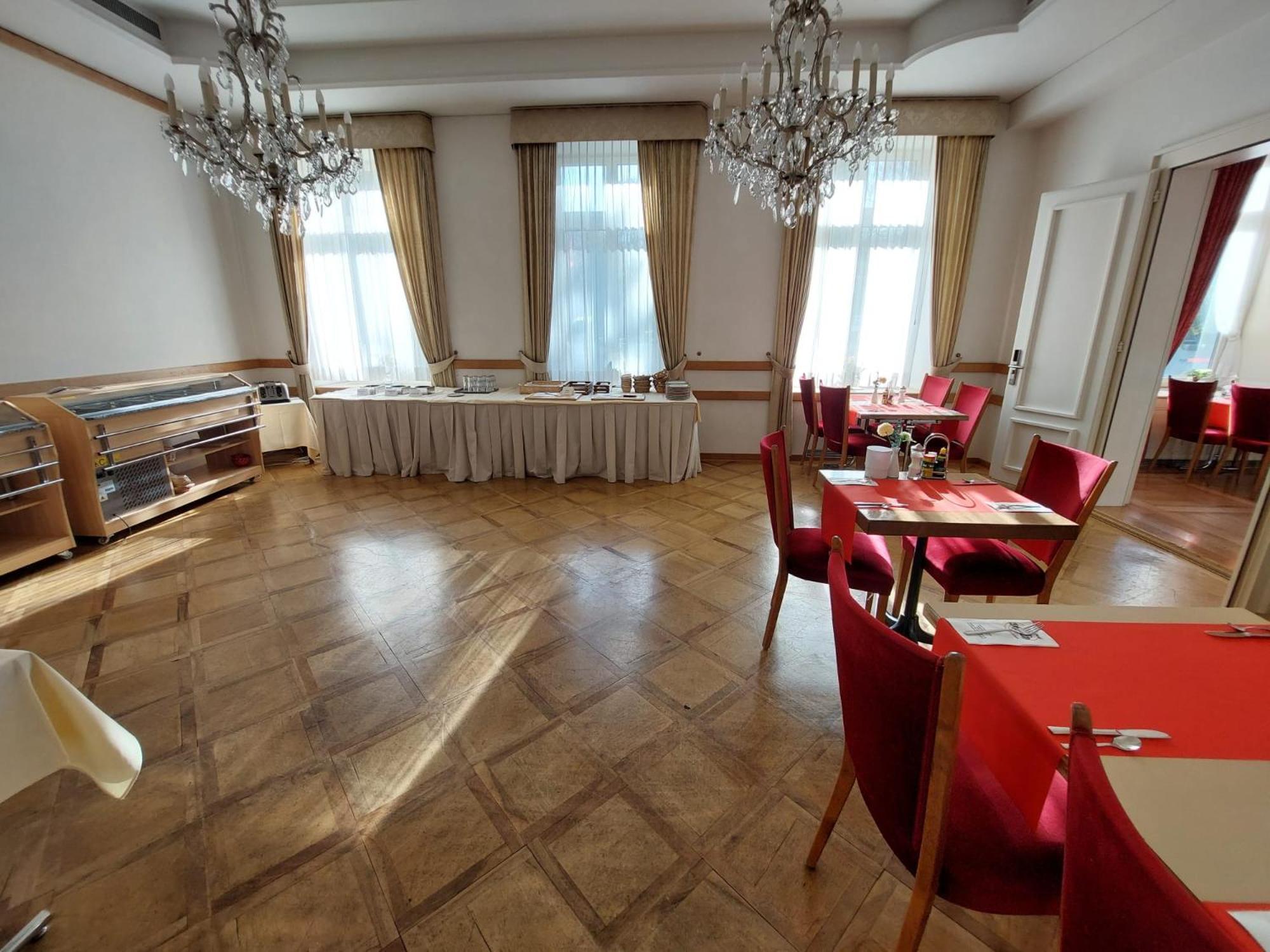 Hotel Post Glarnerhof Гларус Экстерьер фото